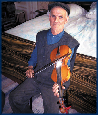 Mihail Kozot Mihjlovics, ruszin hegeds (huzls)